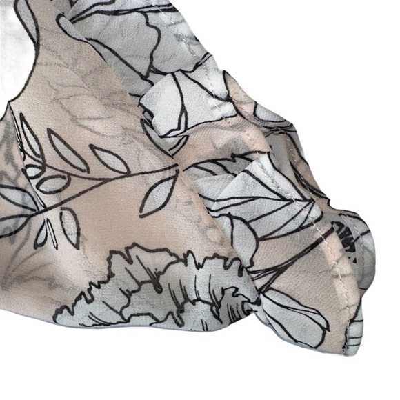 NWOT CALVIN KLEIN PINK & WHITE FLORAL CHIFFON BLOUSE RUFFLE FLARE 3/4 SLEEVES XS - Picture 5 of 16